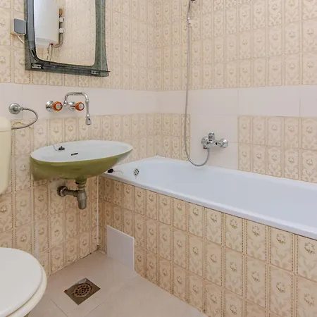 Daire Kurta 2 By Interhome Privlaka (Zadar)