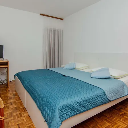 아파트 Kurta 2 By Interhome